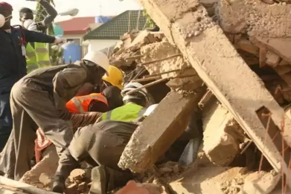 OMG!! Three Workers Die As Building Collapses In Anambra